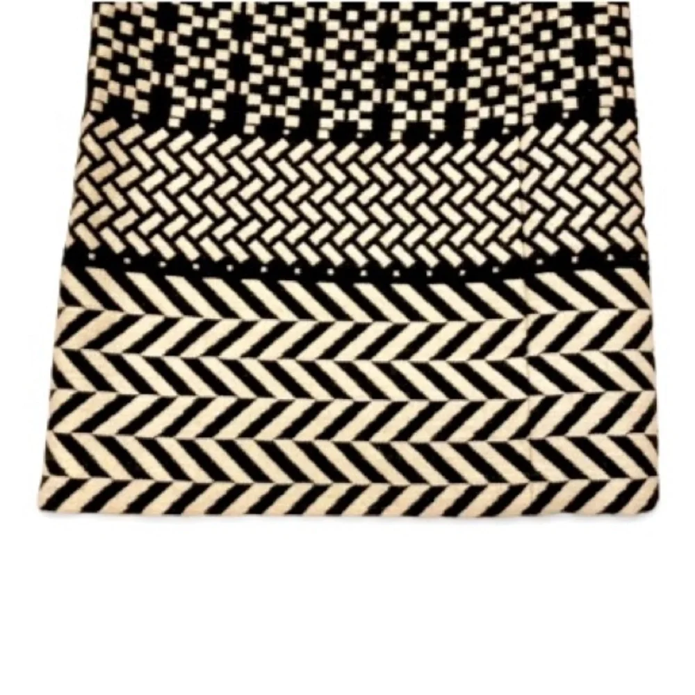 J. Crew Black & White Teddie Pants With Geometric Jacquard - Size 00 - Picture 7 of 13